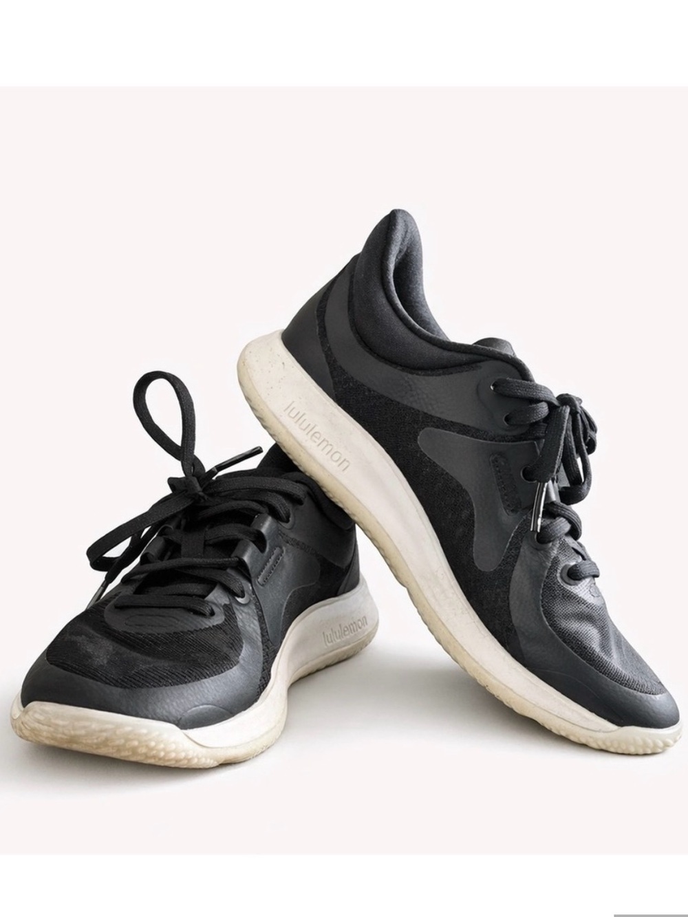 Lululemon Strongfeel Training Shoes Black White Women’s Size 7